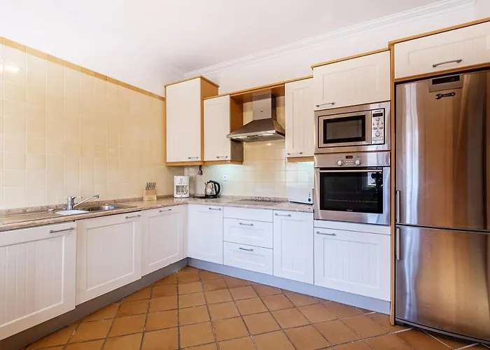 Maravilhoso T1 D'el Rey Apartamento